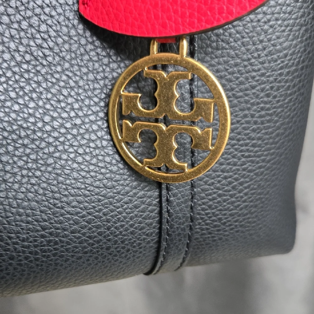 Tory Burch Black Tote EUC - Picture 11 of 14